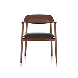 交叉餐椅 利欧信工作室 EOOS 利欧信工作室